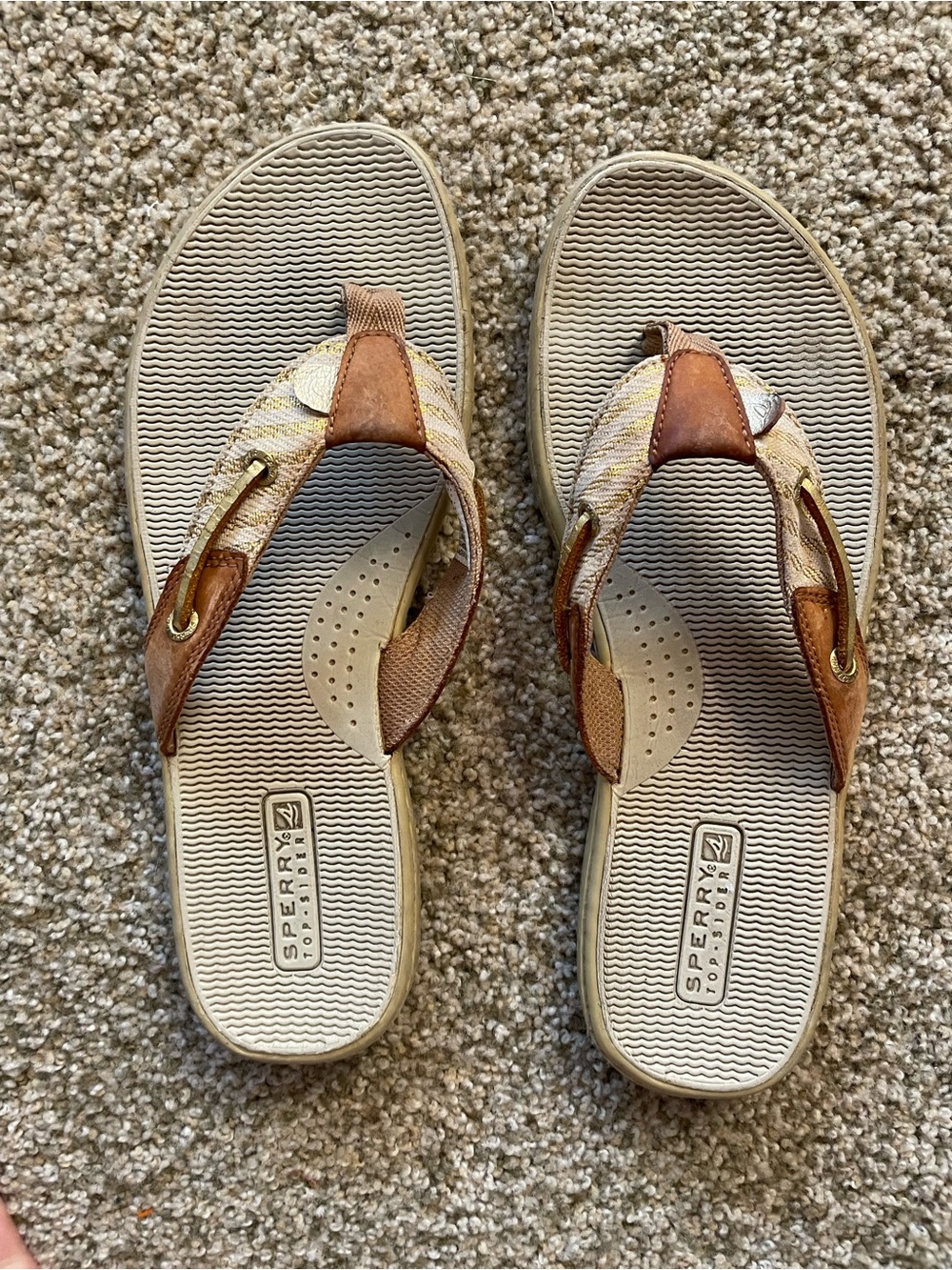 Sperry women’s Tan & Brown Thong coastal Sandals 8.5 gold